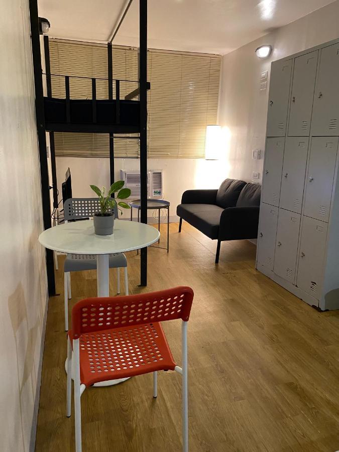 Burgos Hub Hostel Пасай Екстер'єр фото